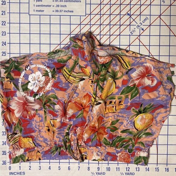 LF The Brand Womens Small Shorts Multicolor Floral Rayon Tropical Logo Cut Out - Picture 8 of 11